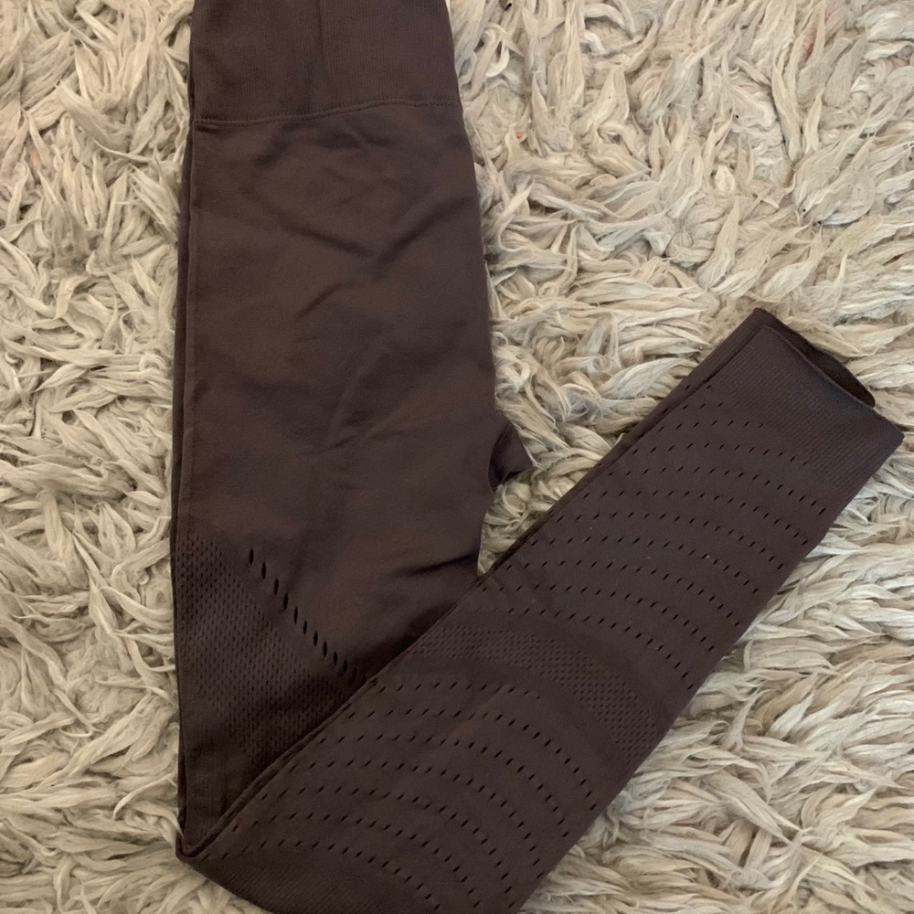 fabletics geo laser cut seamless leggings